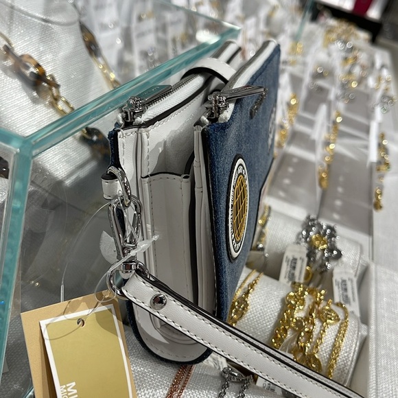 Michael Kors Jet Set Travel Lg Embellished Denim Wristlet Wallet Phone Patches - Picture 5 of 16